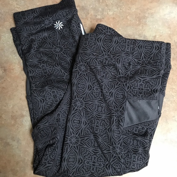 Athleta | Grey Asphalt Starfruit Bare To Run Capri - Picture 5 of 11